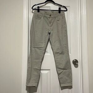 The Limited size 6 denim skinny ankle 917 white pinstripe